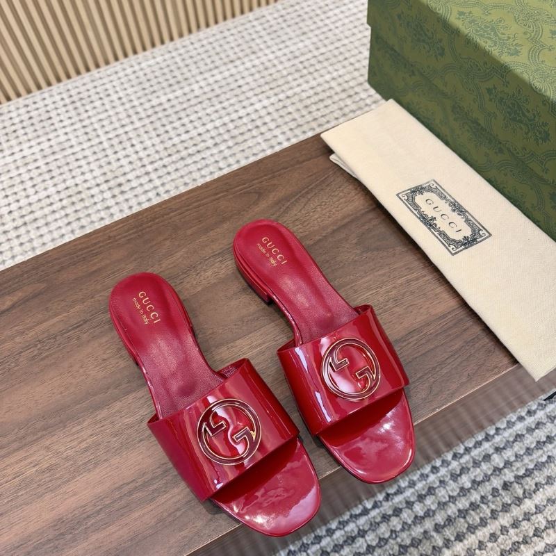 G*u*i slippers